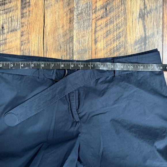 AKRIS punto Navy Blue Belted Rolled Cuff Ankle Pant - Picture 7 of 8